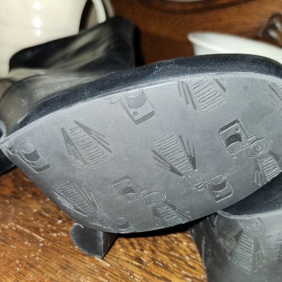 Fluevog Jolie Boots - Picture 6 of 10